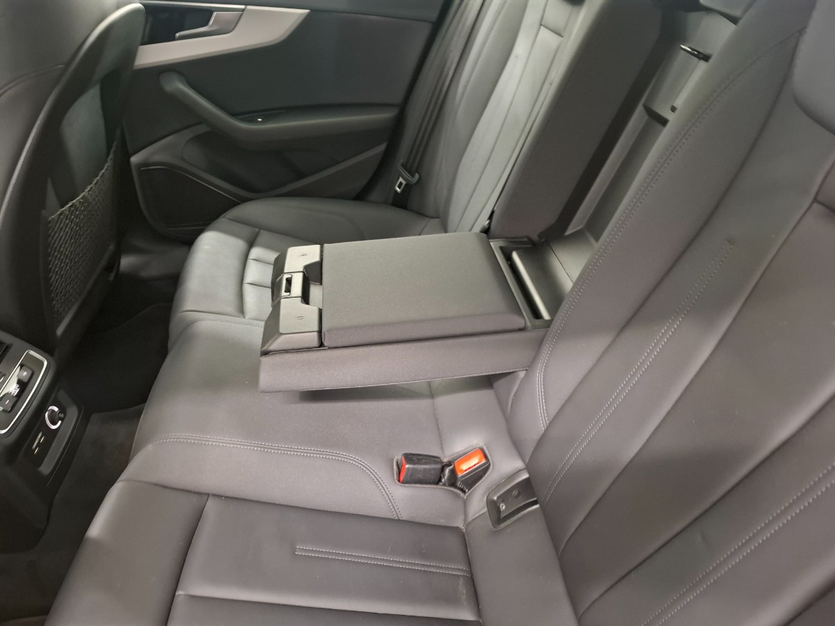 Audi A5 Sportback 45 TFSI quattro Launch edition Business