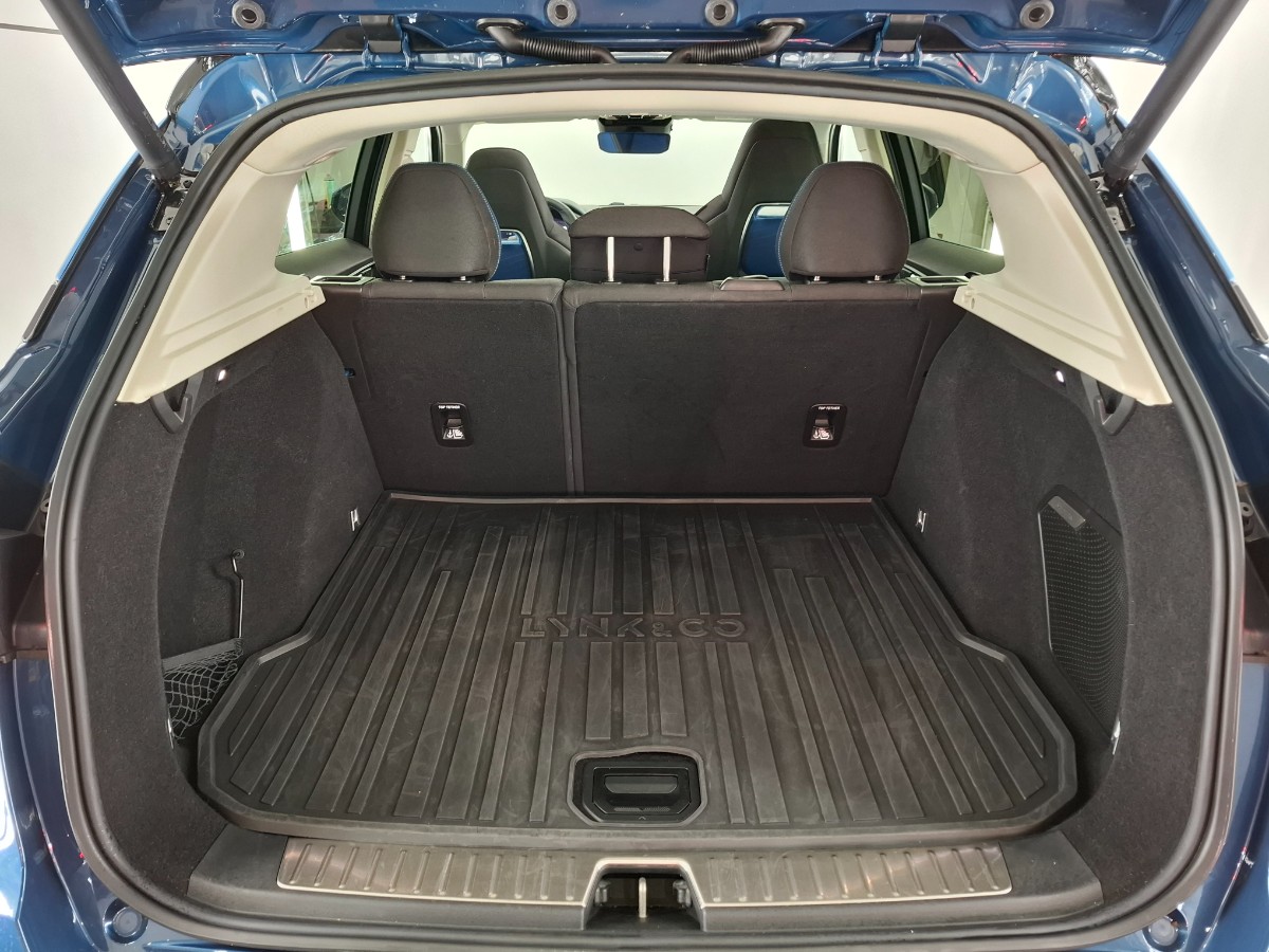 Lynk & CO 01 1.5 PHEV Camera