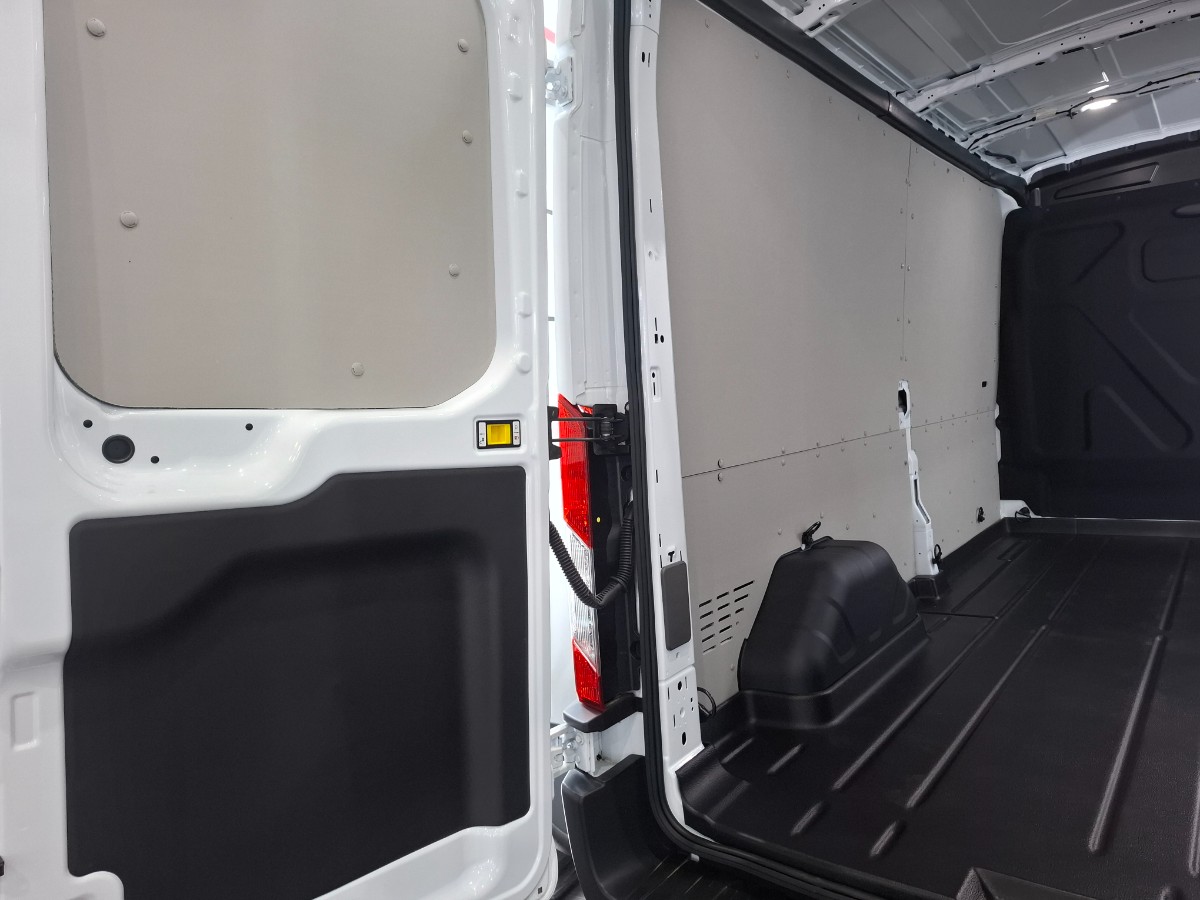 Ford Transit 350 L3H2 Trend 130PK FWD | SYNC4 NAVI | Trekhaak | Safety & Comfort | Laadr. besch. pakket | 270gr. deuren