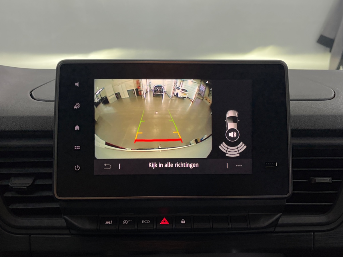 Renault Trafic 2.0 Blue dCi 130 T29 L2H1 Advance DC – 17″ LMV | Camera | Trekhaak | Stoel pass. in hoogte verstelb.