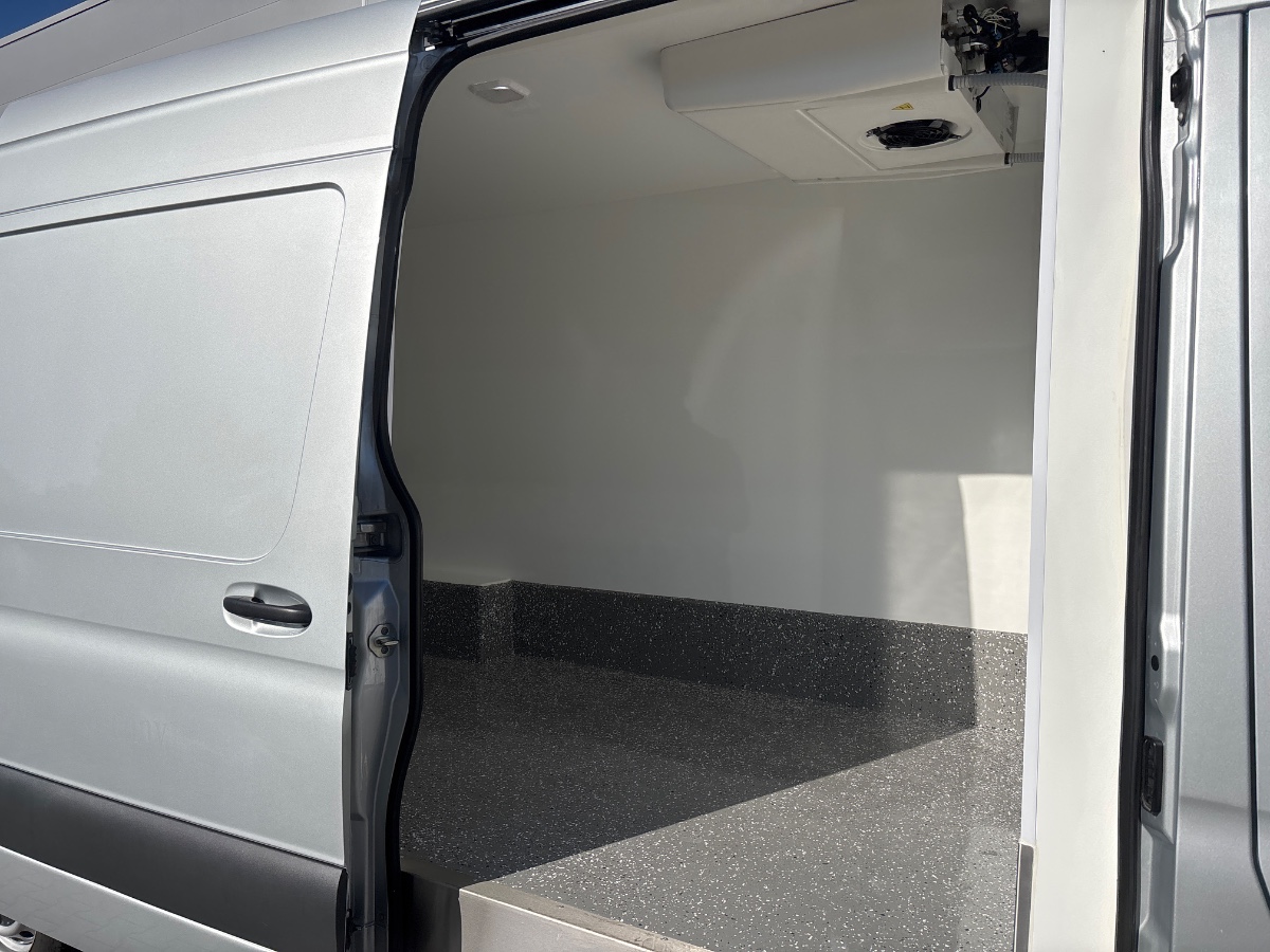 Mercedes-Benz Sprinter 317 CDI L3H2 AUT | Koelwagen Carrier Xarios 300 Carpol | MBUX NAV CC CAM