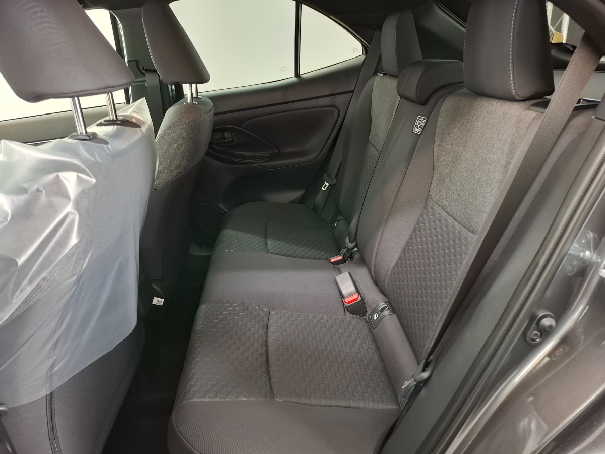 Toyota Yaris Cross 130pk teamplayer + winter + safety