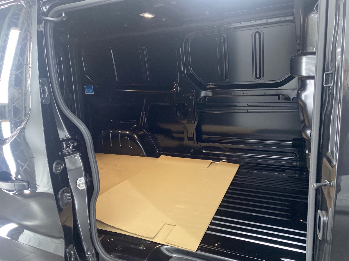 Renault Trafic 2.0 Blue dCi 130 T30 L2H1 Advance | Navi Allseasons Camera Rswiel