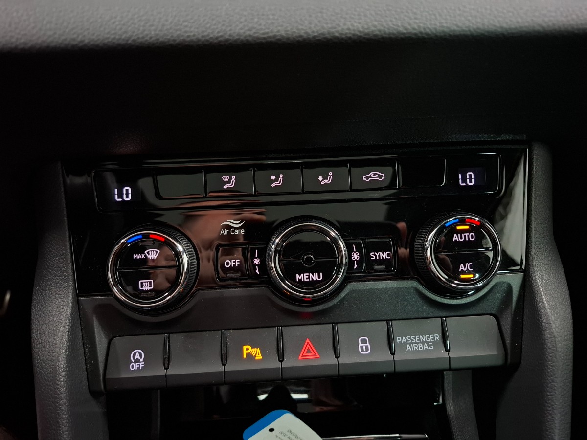 Skoda Karoq 1.5 TSI ACT Sportline Business