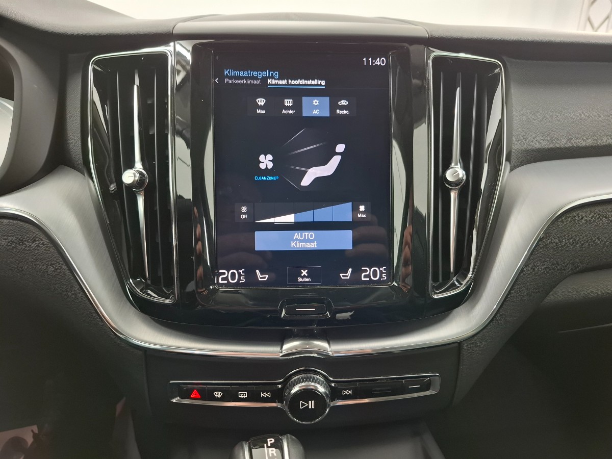 Volvo XC60 2.0 T5 Momentum