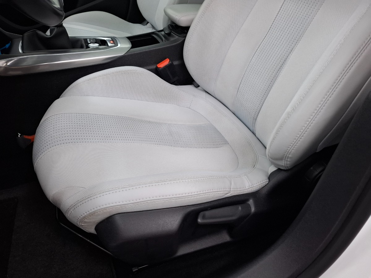 Peugeot 308 1.5 BlueHDi Blue Lease Premium