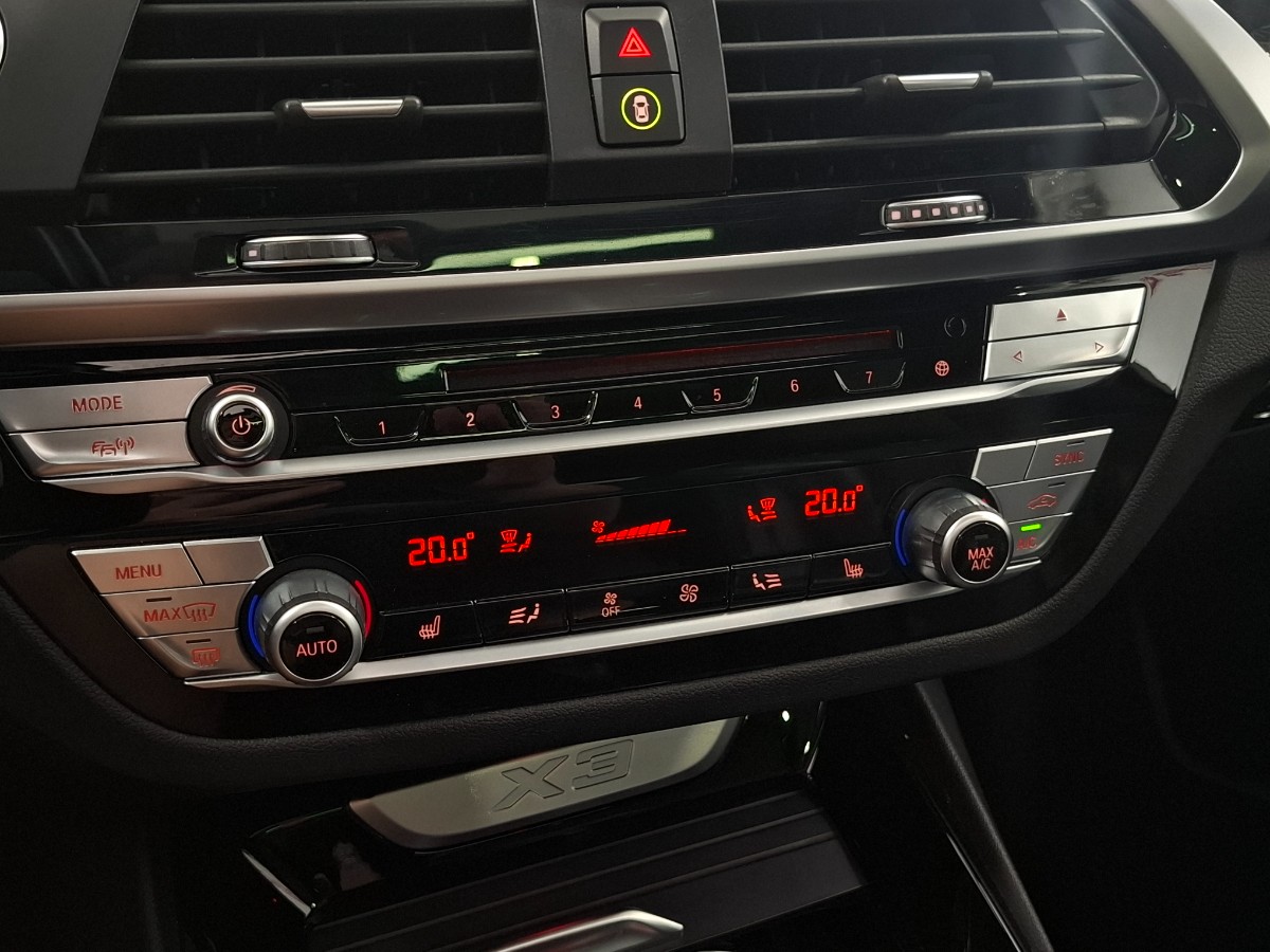 BMW X3 xDrive30i High Executive M-Sport Pano HUD Standkachel Leder