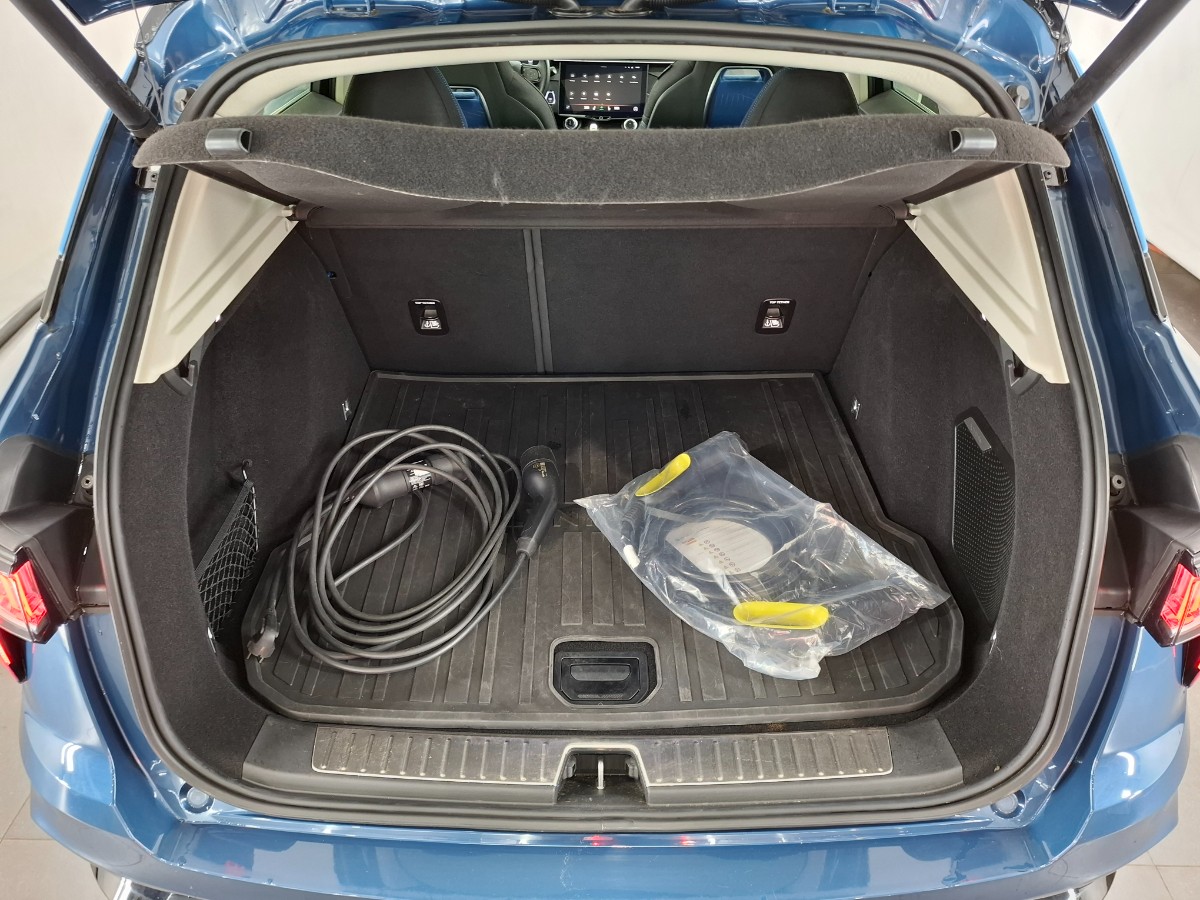 Lynk & CO 01 1.5 PHEV 261CH DCTH