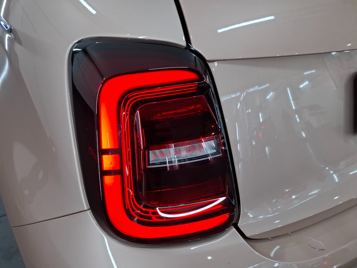 Fiat 500 3+1 42 kWh