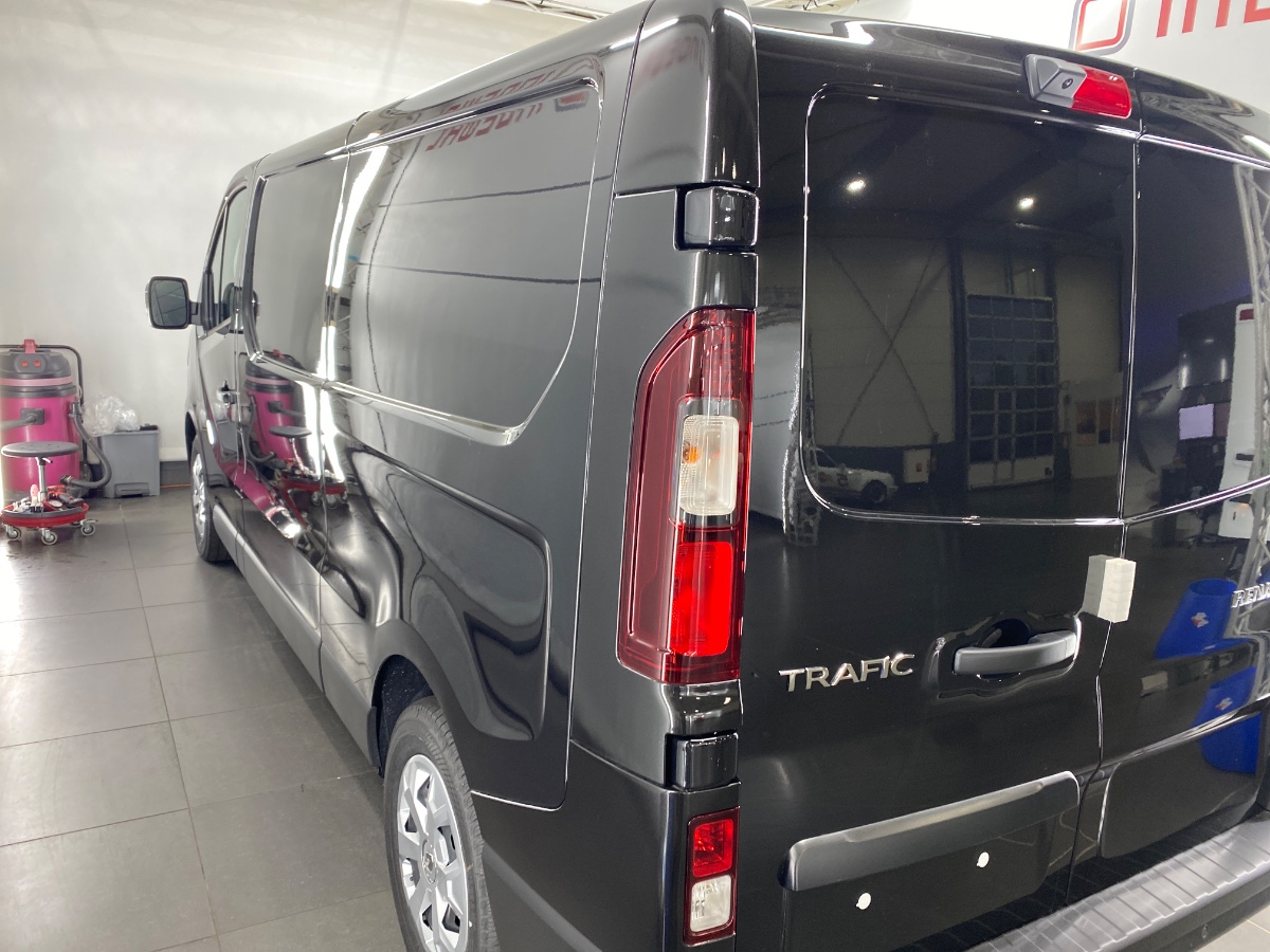 Renault Trafic 2.0 Blue dCi 130 T30 L2H1 Advance | Navi Allseasons Camera Rswiel