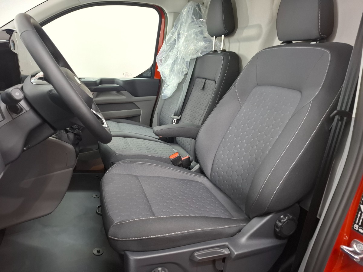 Ford Transit Custom Limited L2H1 320 | Driver P. Premium | THKVRB | 17 LMV | Stuurverw. | Draadloos laden | Dubb. Vergr.
