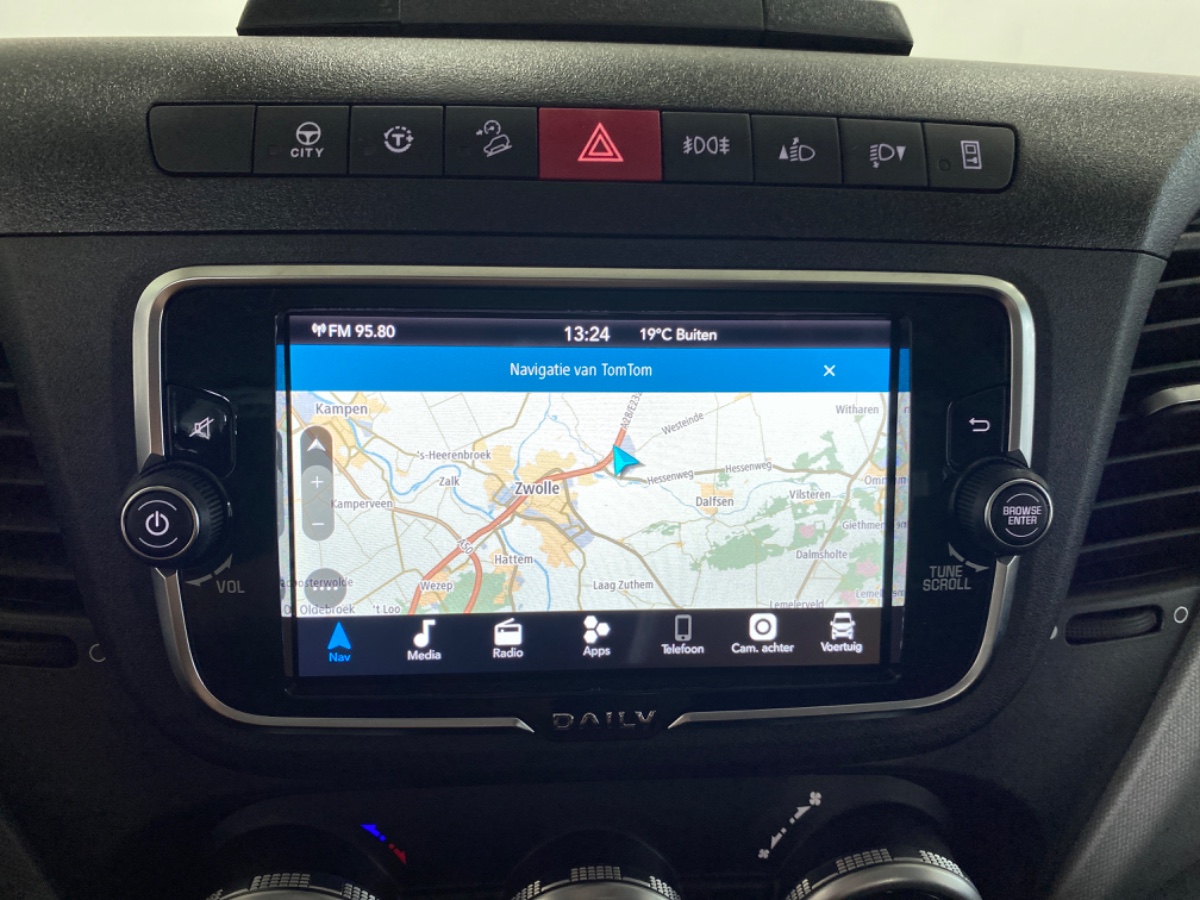 Iveco Daily 35S18 3.0L 180PK AUT | Oprijwagen Fly-Over | LED NAV ECC THK ACC | 3.5t trekgw. | Katax opbouw