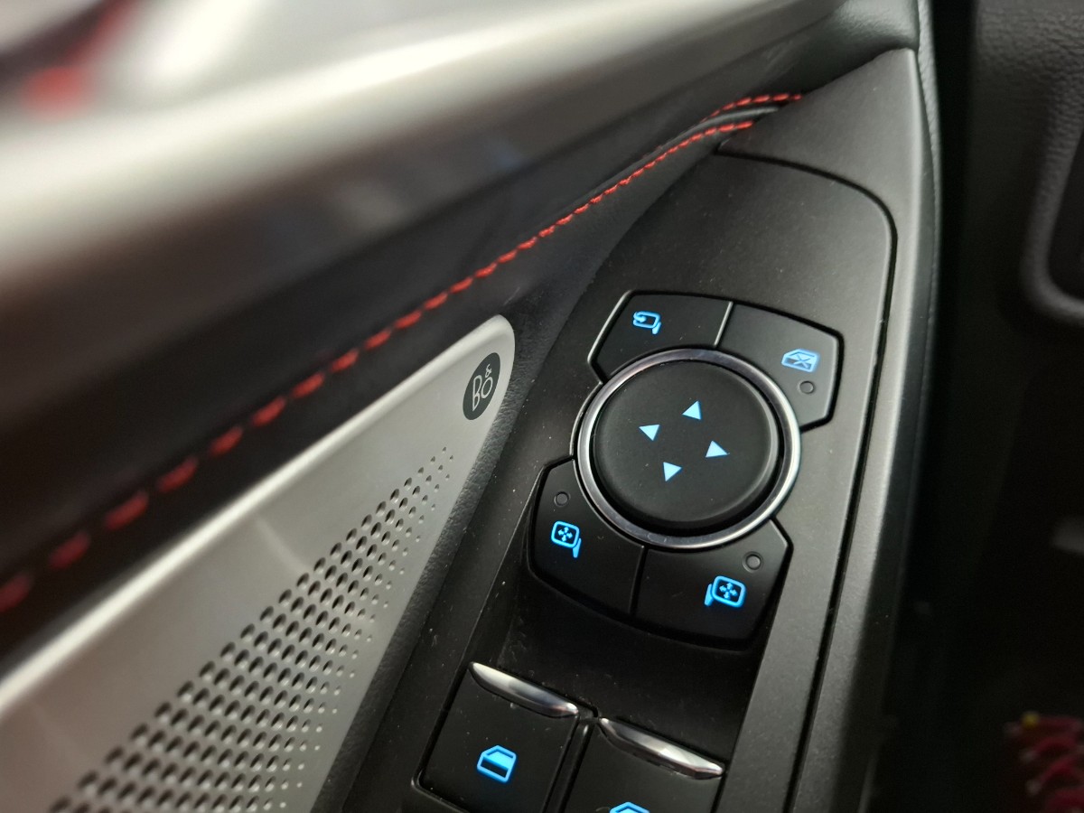 Ford Explorer 3.0 V6 EcoBoost PHEV ST-Line 7P Pano Trekhaak Elec. Stoelen+Geheugen Winterpakket