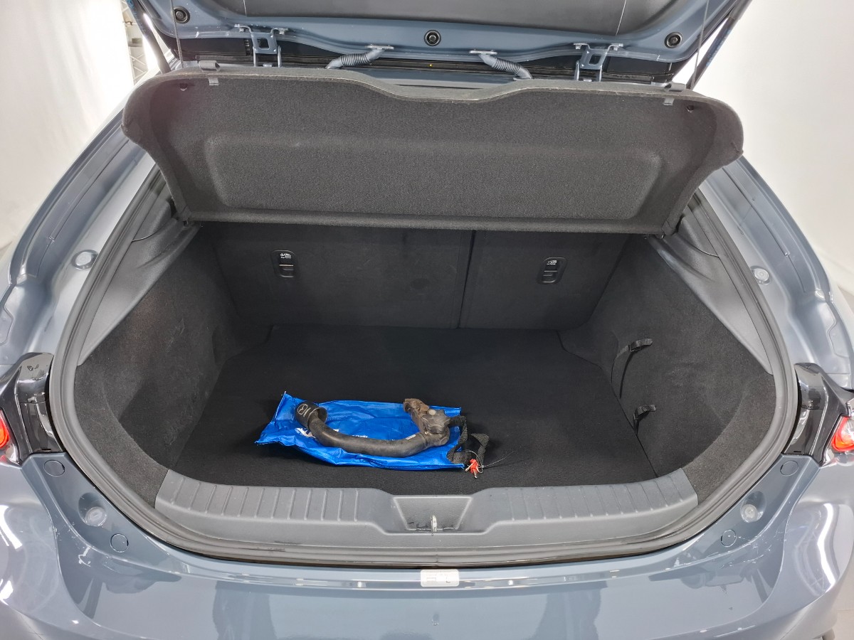 Mazda 3 2.0 e-SkyActiv-G M Hybrid 122 Comfort met Bose