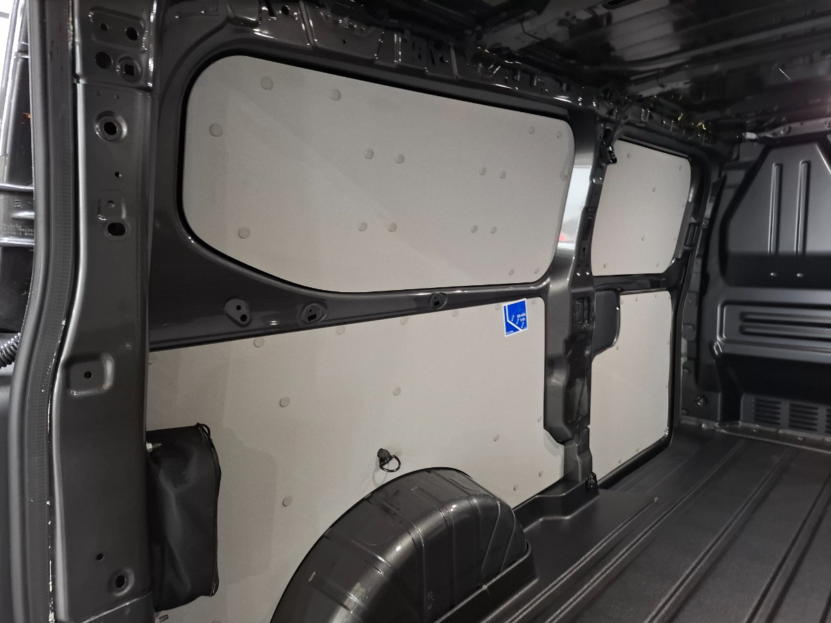 Ford Transit Custom 320 2.0 TDCI L2H1 Limited