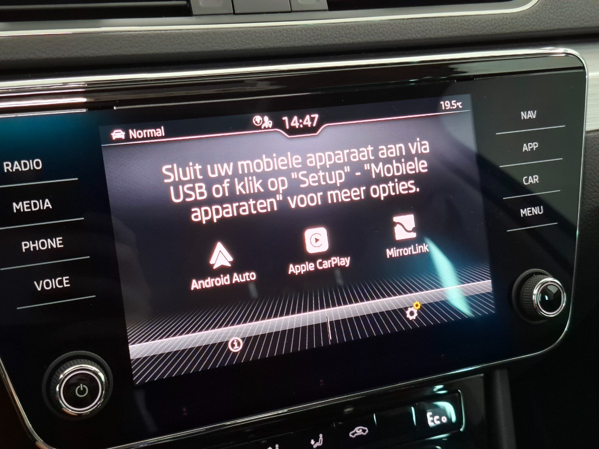 Skoda Superb Combi 1.4 TSI iV Business Edition Plus Plug In HYBRIDE PANO