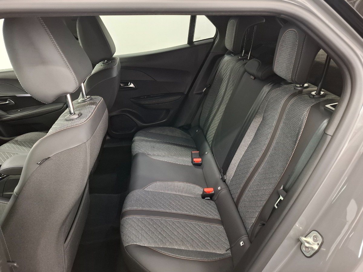Peugeot 2008 1.2 PureTech 100 Allure