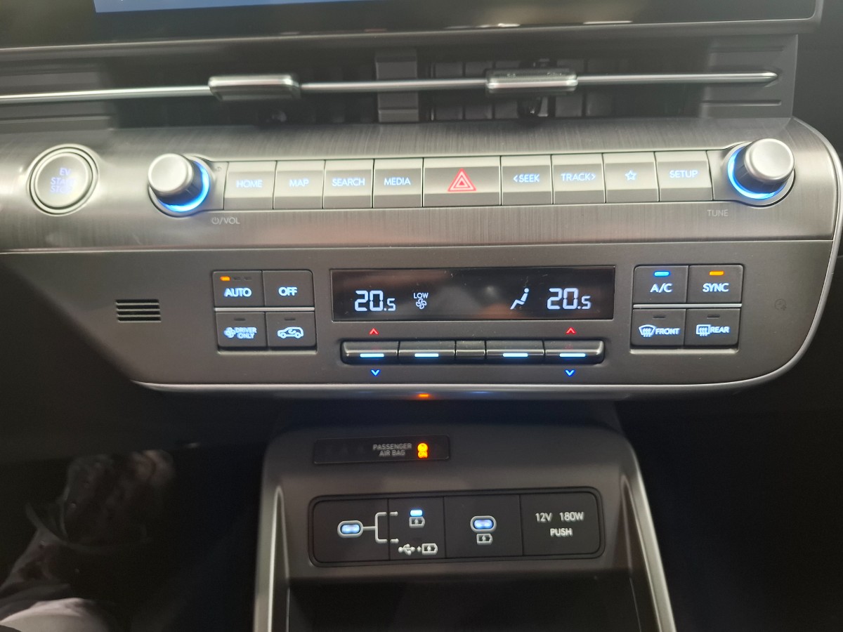 Hyundai Kona Comfort 65.4 KWH