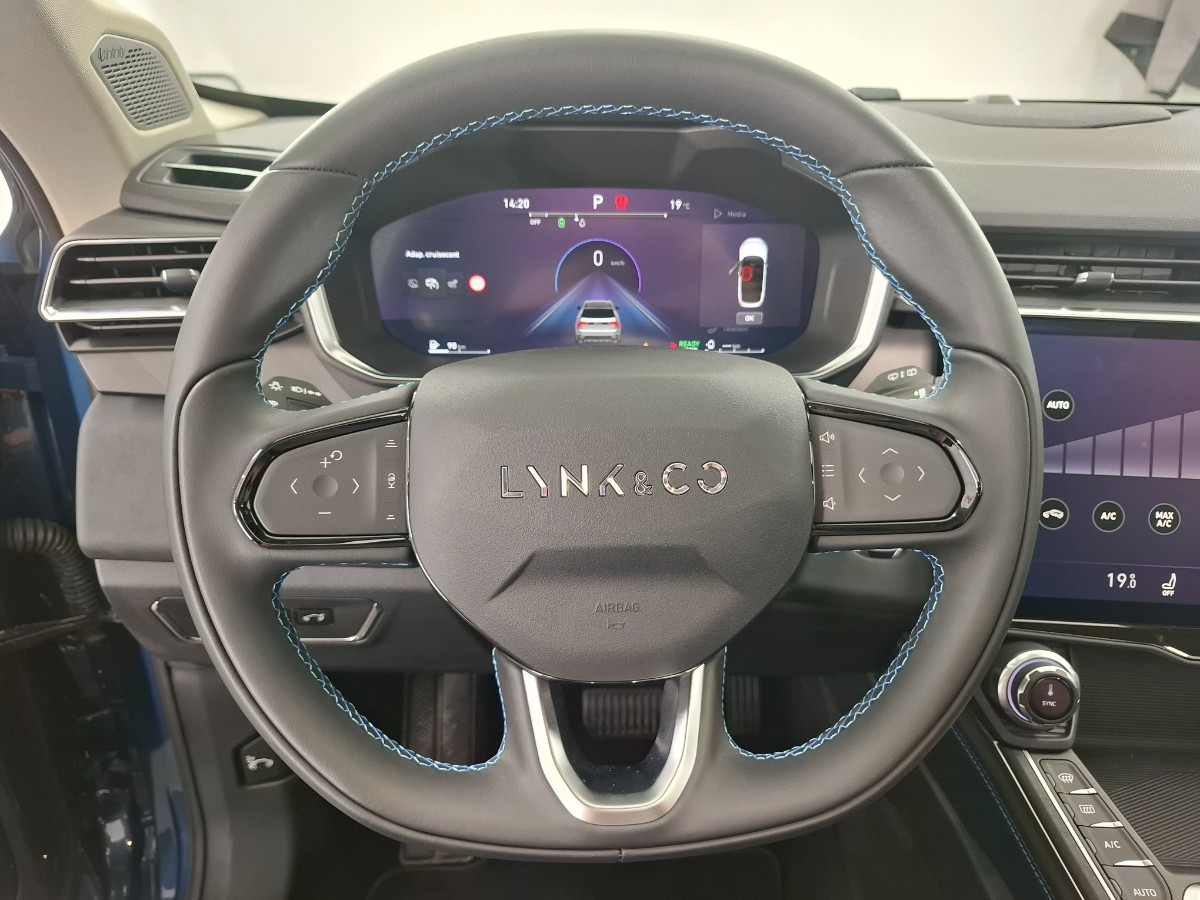 Lynk & CO 01 1.5 PHEV Camera