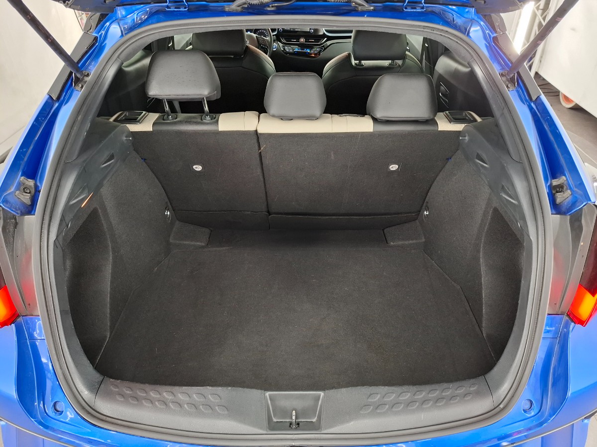 Toyota C-HR 1.8 Hybrid Bi-Tone |Leder|