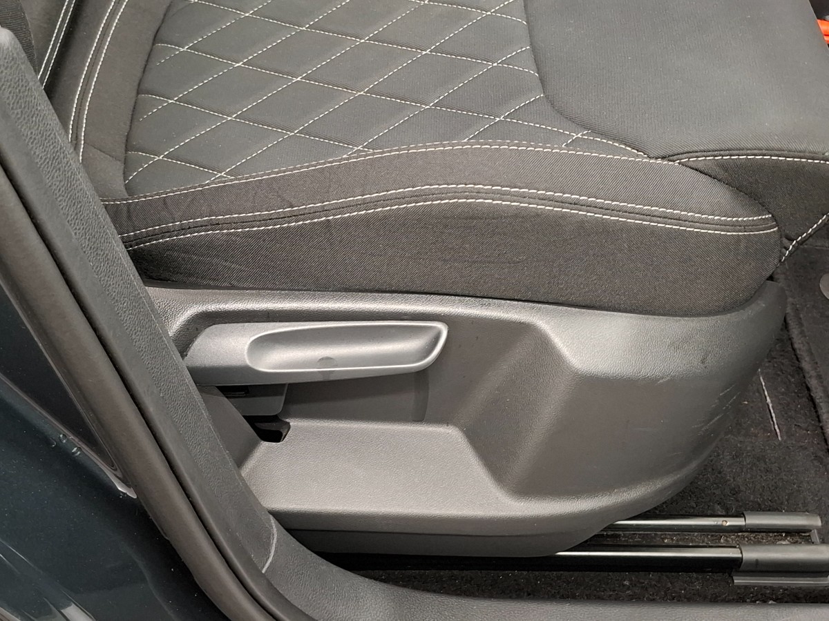 Skoda Karoq 1.5 TSI ACT Sportline Business