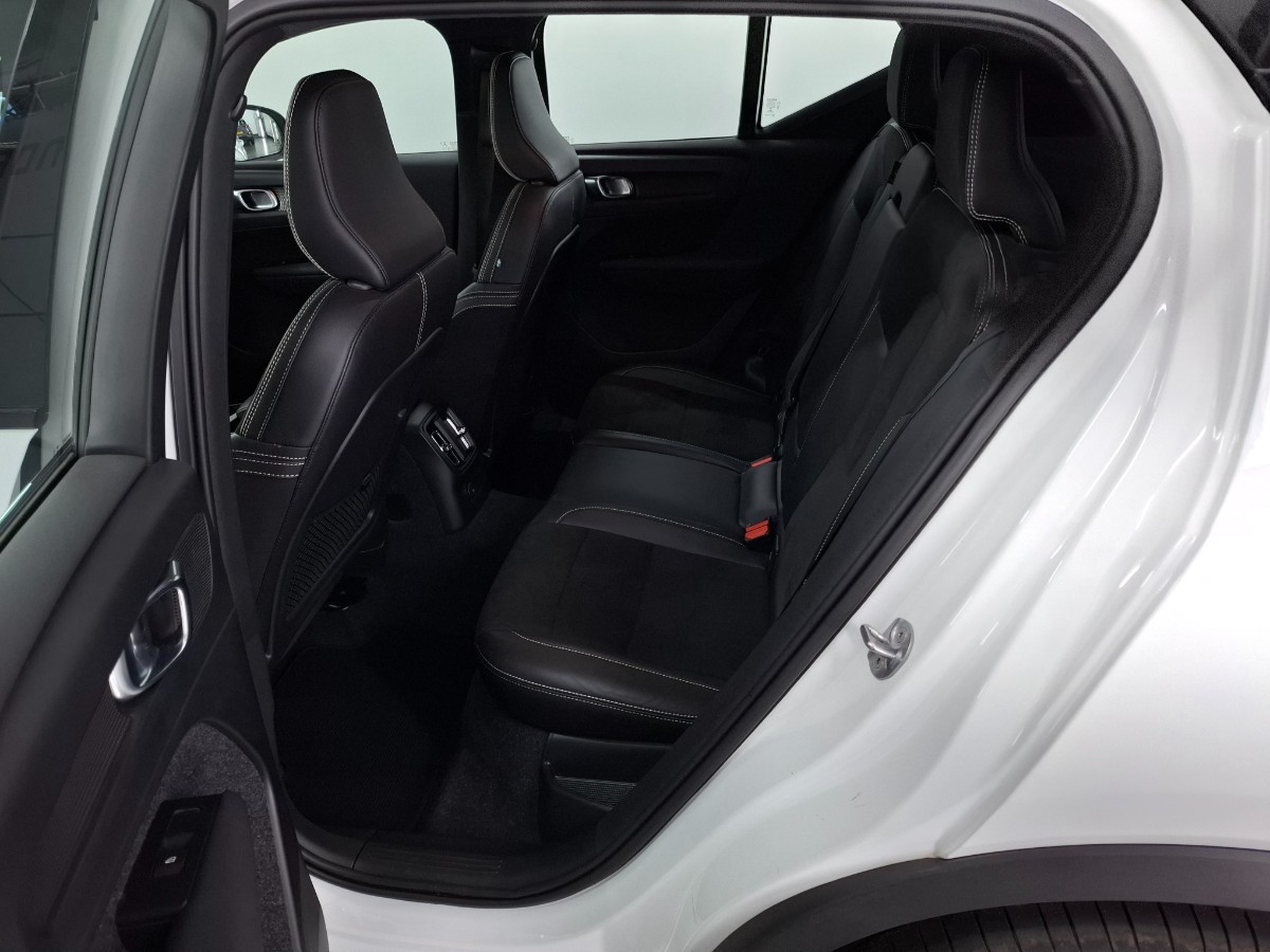 Volvo XC40 1.5 T4 Recharge R-Design