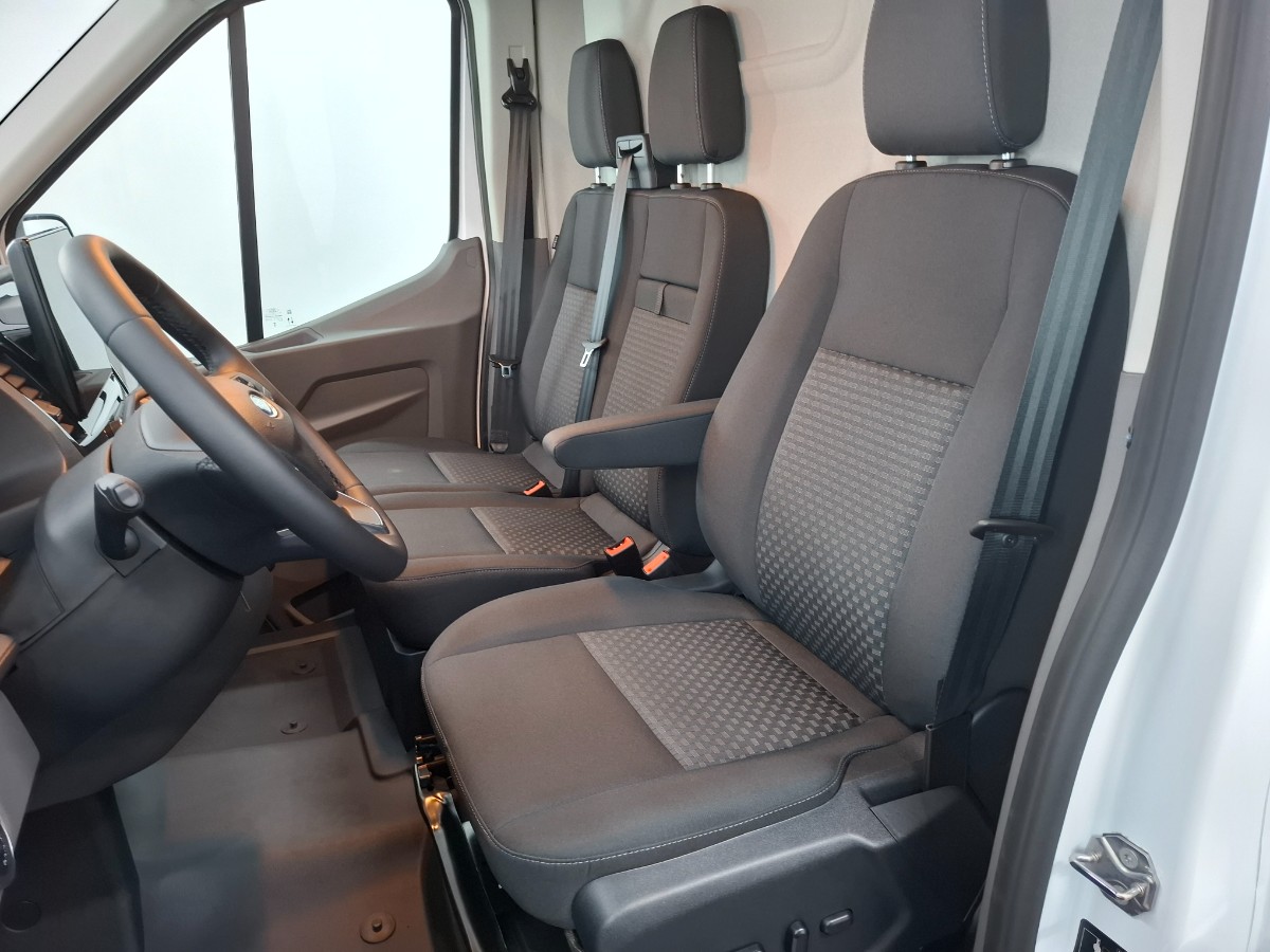 Ford Transit Trend 130PK Automaat | SYNC4 | Trekhaak | Stoelverwarming | Laadruimte pack