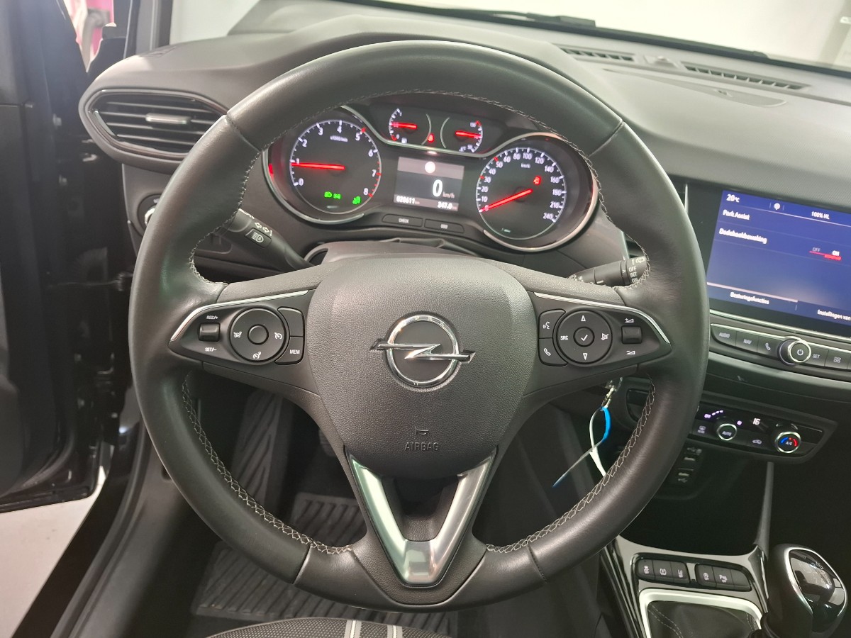 Opel Crossland X 1.2 Turbo Elegance
