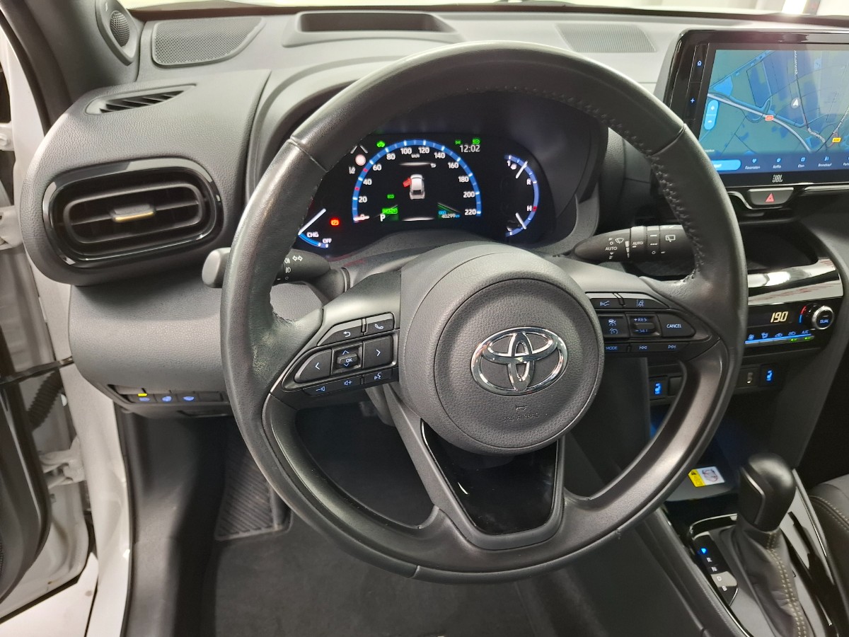 Toyota Yaris Cross 1.5 Hybrid Adventure Winterpakket Groot Navi Blind Spot JBL