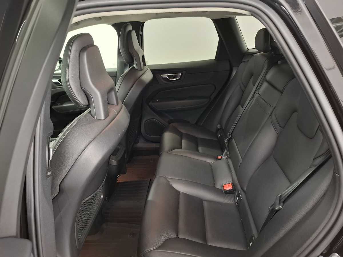 Volvo XC60 2.0 T5 Momentum