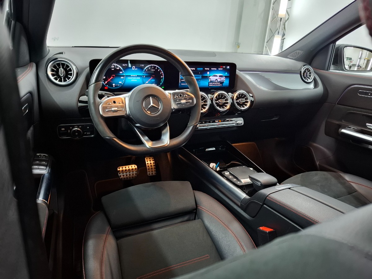 Mercedes-Benz GLA-klasse 250 e Business Solution AMG Sfeerverlichting Trekhaak 360 Cam