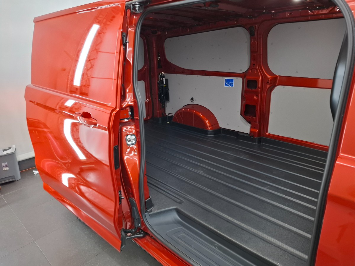 Ford Transit Custom Limited L2H1 320 | Driver P. Premium | THKVRB | 17 LMV | Stuurverw. | Draadloos laden | Dubb. Vergr.