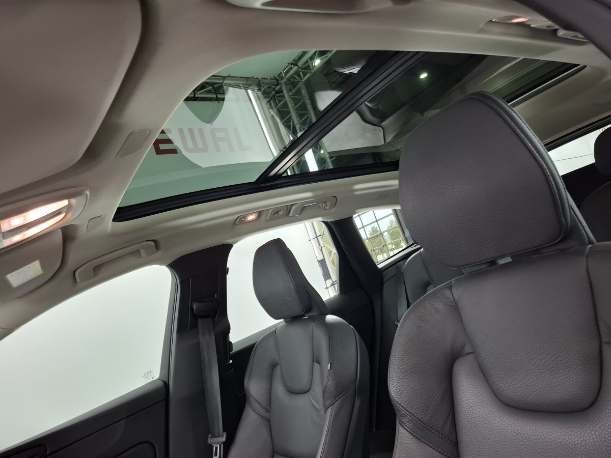 Volvo XC60 2.0 T6 Recharge AWD Plus Dark Long Range |H&K|Dodehoek|Pano|