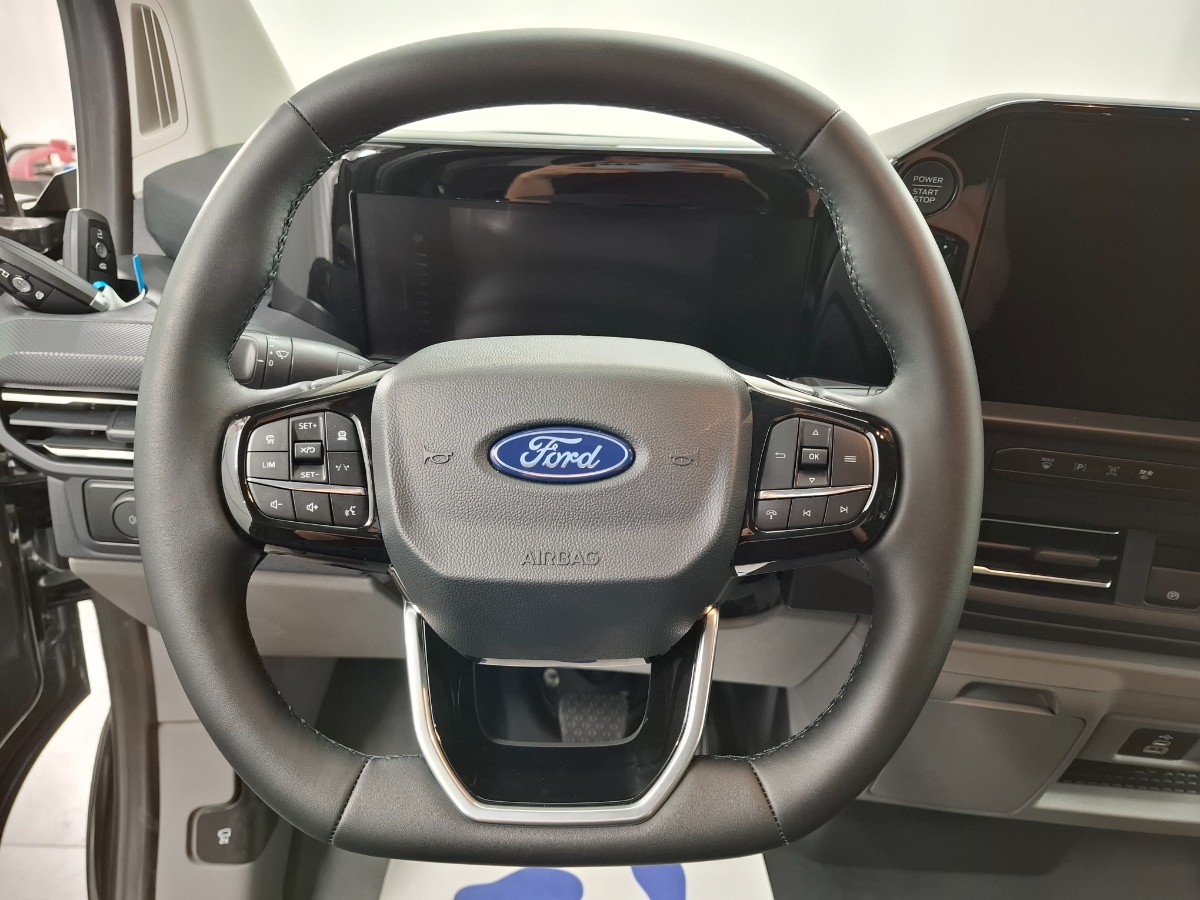 Ford Transit Custom 320 2.0 TDCI L2H1 Limited
