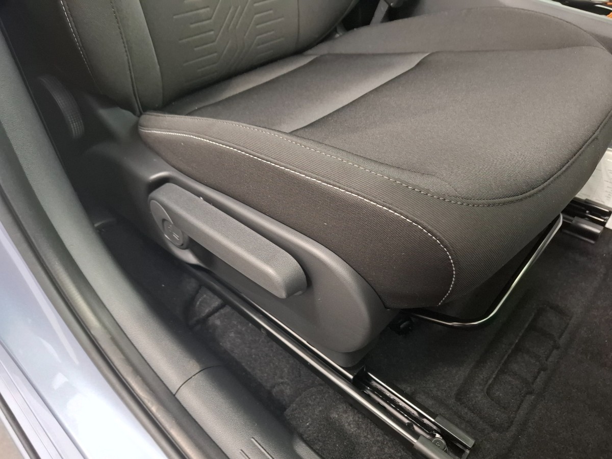 Hyundai Kona Comfort smart 65.4 KWH