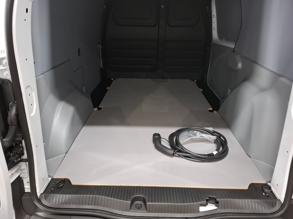 Renault Kangoo E-Tech Advance L2 44 kWh | Allseasons | Parkeerhulp en Navi | Betimmering | Trekhaak | NWP 35800,-