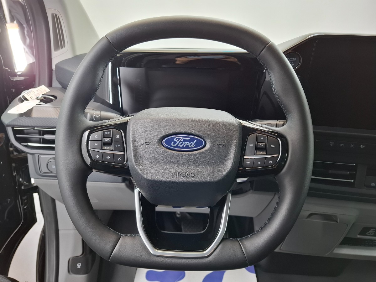 Ford Transit Custom 320 2.0 TDCI L2H1 Limited
