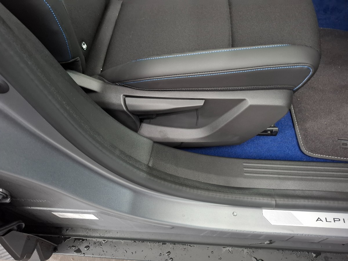 Renault Scenic E-Tech EV87 long range Alpine Panoramadak Solarby