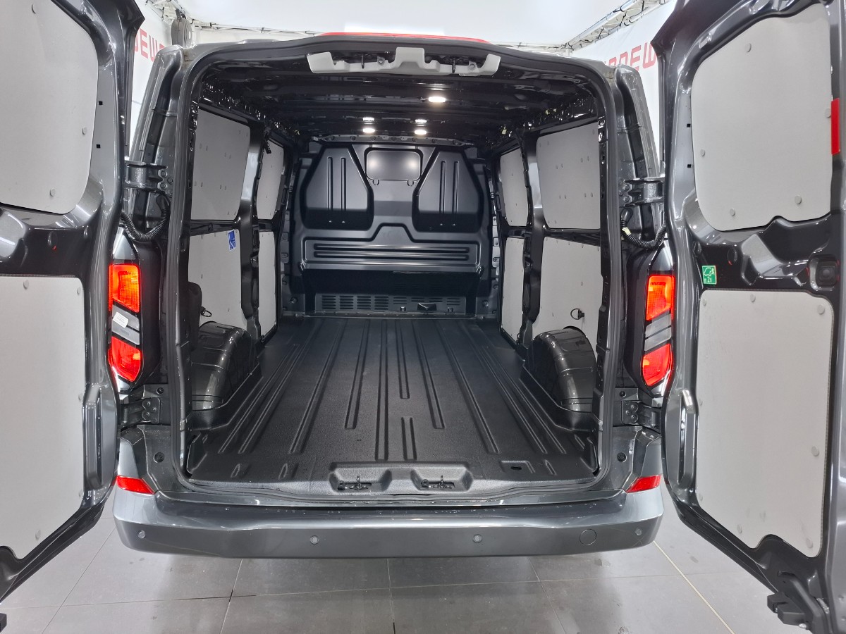 Ford Transit Custom 320 2.0 TDCI L2H1 Limited