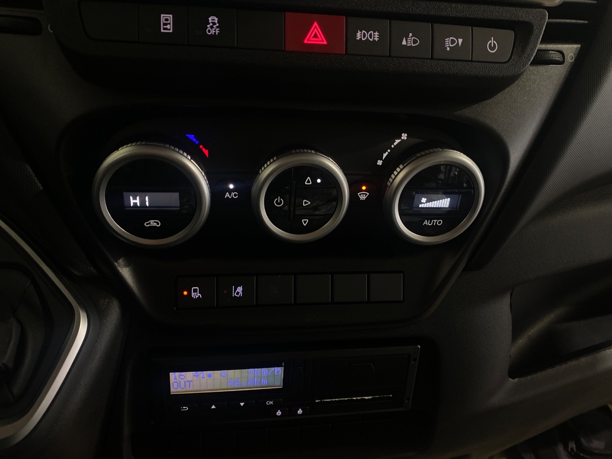 Iveco Daily NW MODEL | 40C18 3.0 Automaat Meubelbak met Laadklep