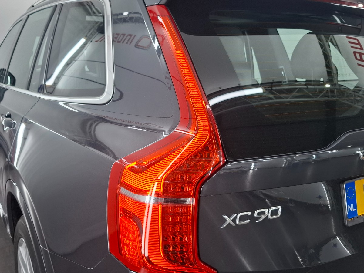 Volvo XC90 2.0 T8 Twin Engine AWD Pano Luchtvering Trekhaak 7P Leder ACC Stoelverwarming