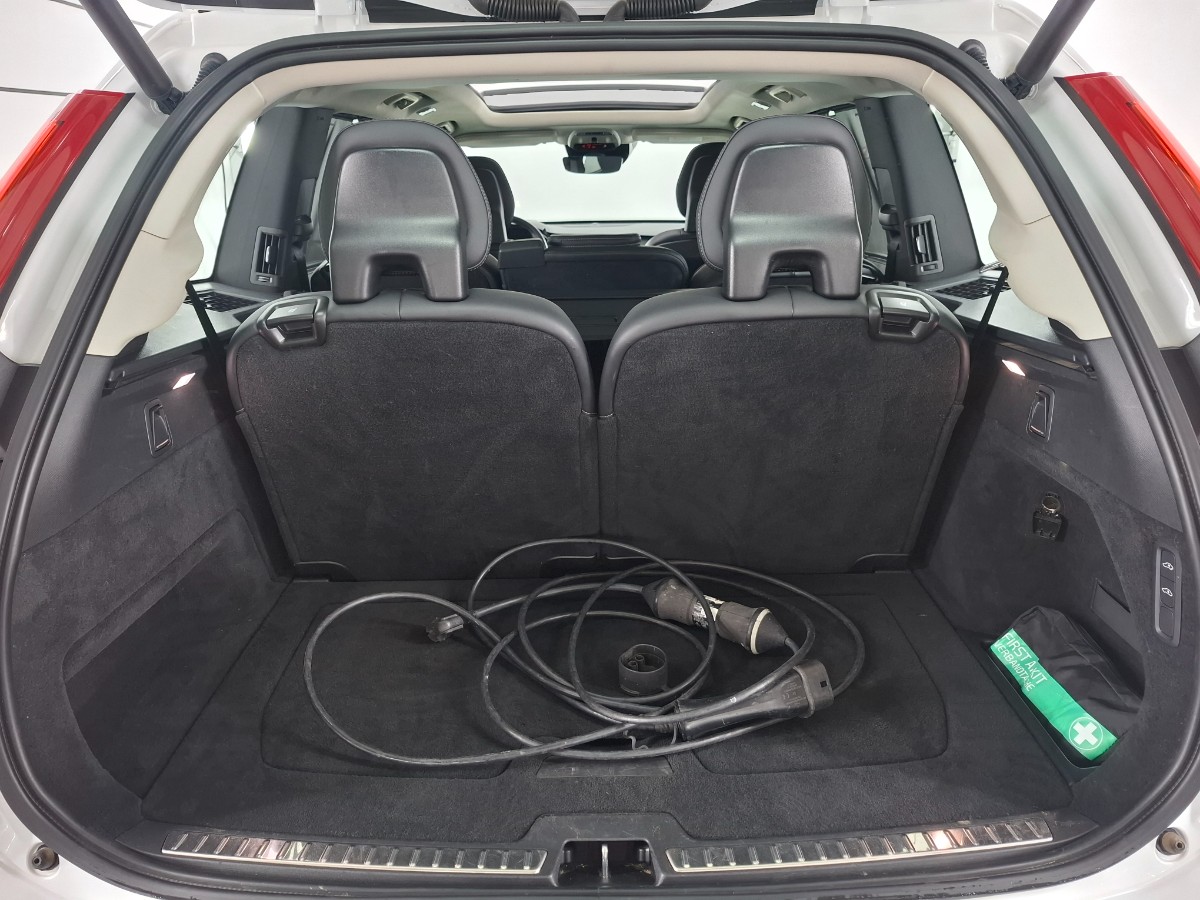Volvo XC90 2.0 T8 Recharge AWD Inscription |Luchtvering|Pano|H&K|Stoelverwarming|Memory|