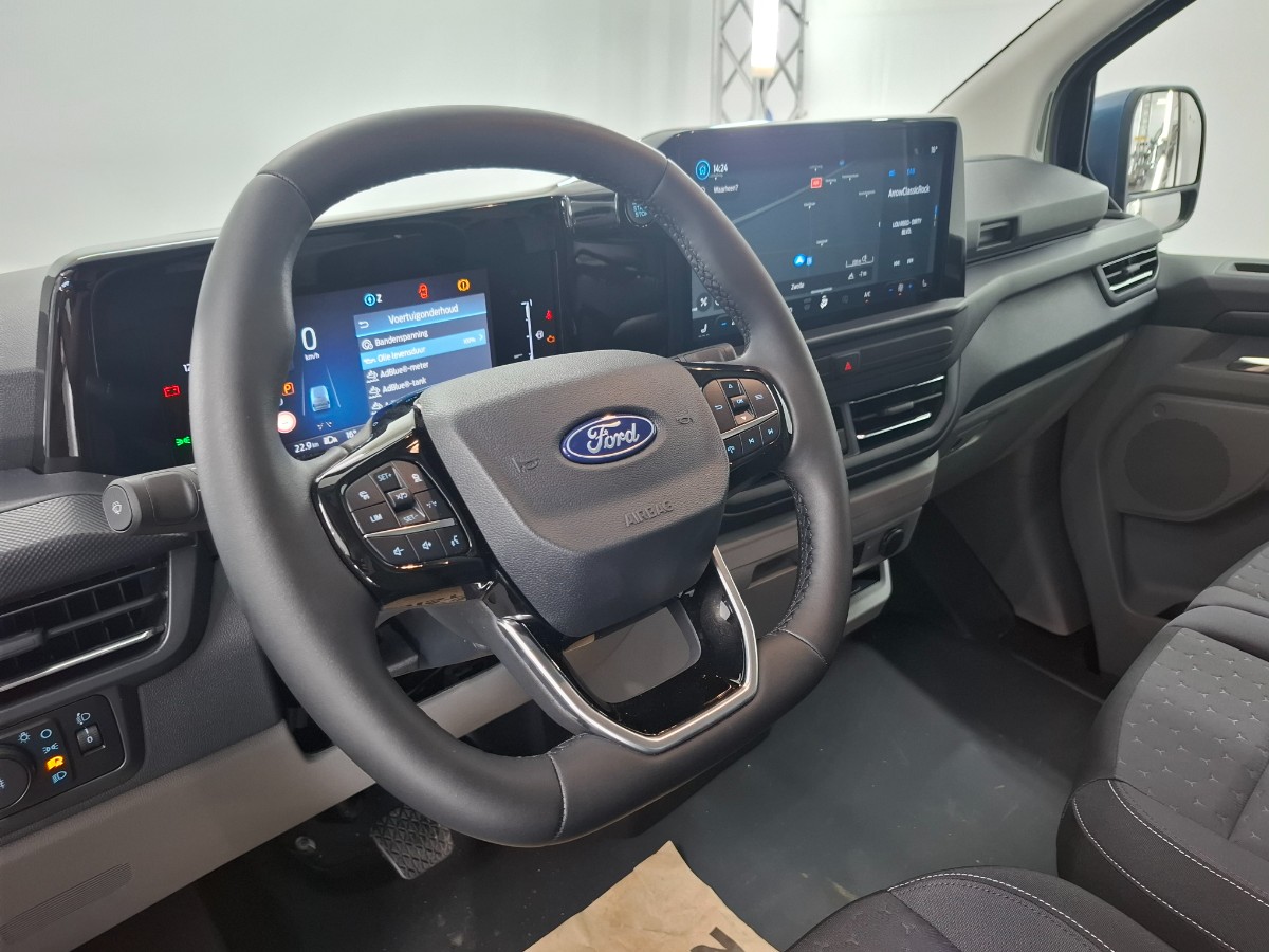 Ford Transit Custom 320 2.0 TDCI L2H1 Limited