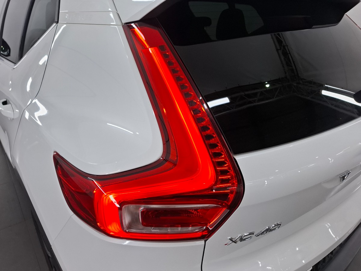 Volvo XC40 1.5 T4 Recharge Inscription Expr. |Stoelverwarming|ACC|