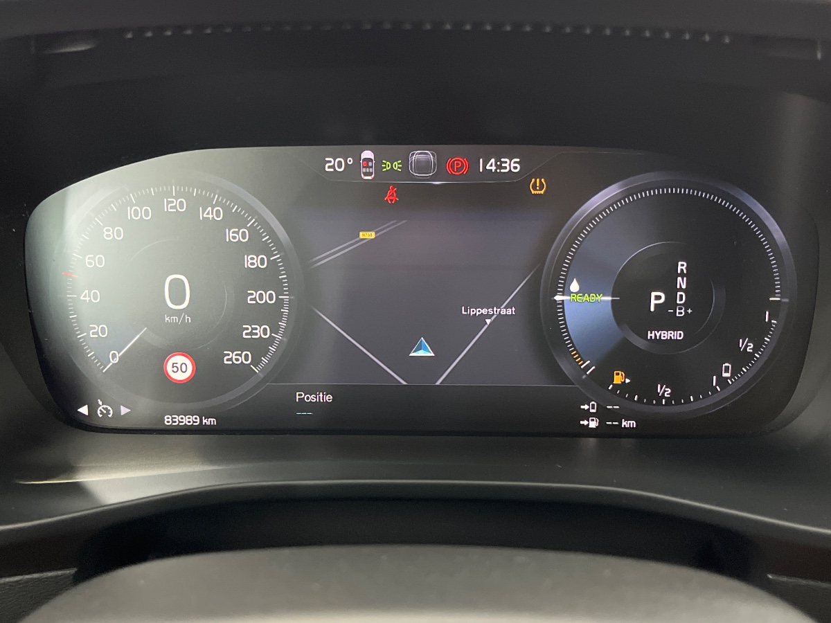Volvo XC40 T4 RECHARGE PLUG-IN AUTO CORE