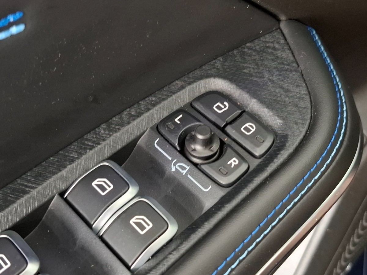 Lynk & CO 01 1.5 PHEV 261CH DCTH