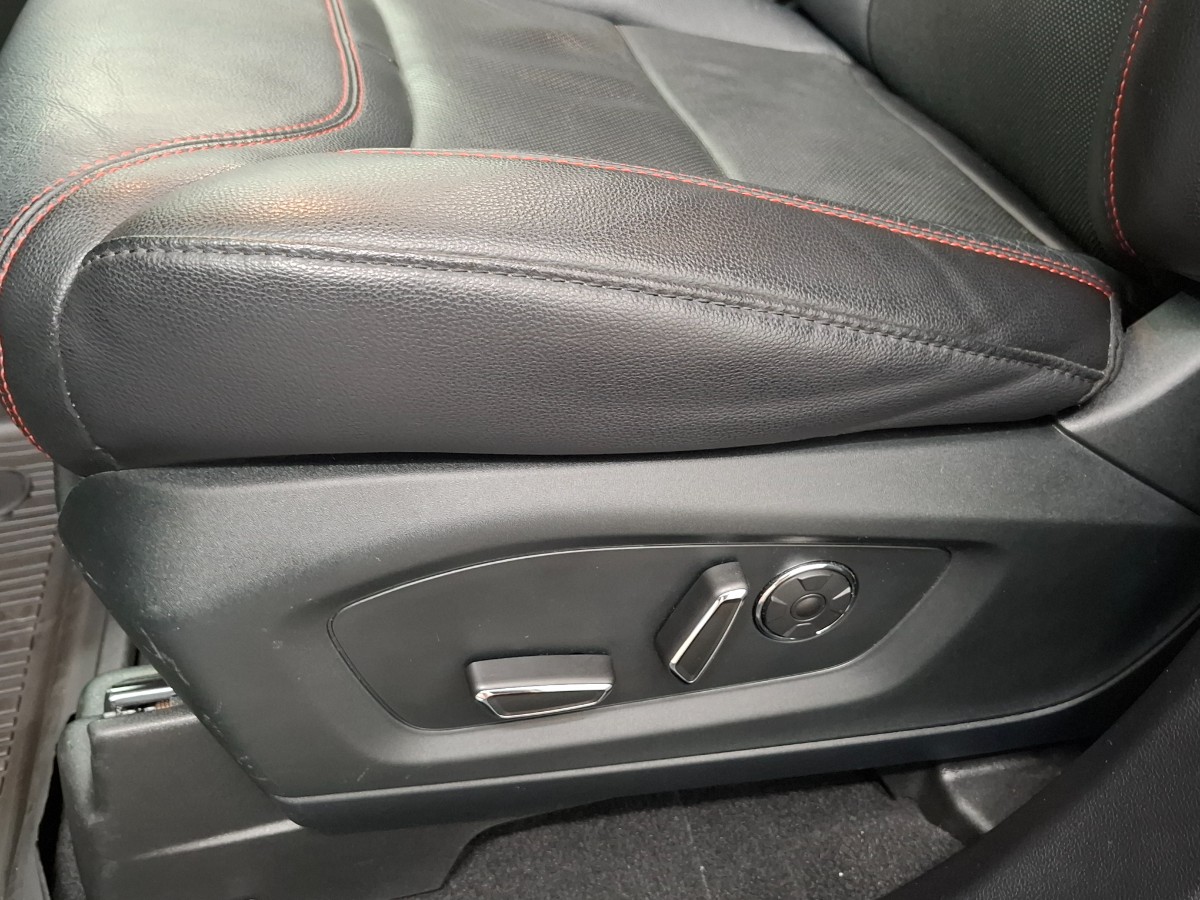 Ford Explorer 3.0 V6 EcoBoost PHEV ST-Line 7P Pano Trekhaak Elec. Stoelen+Geheugen Winterpakket