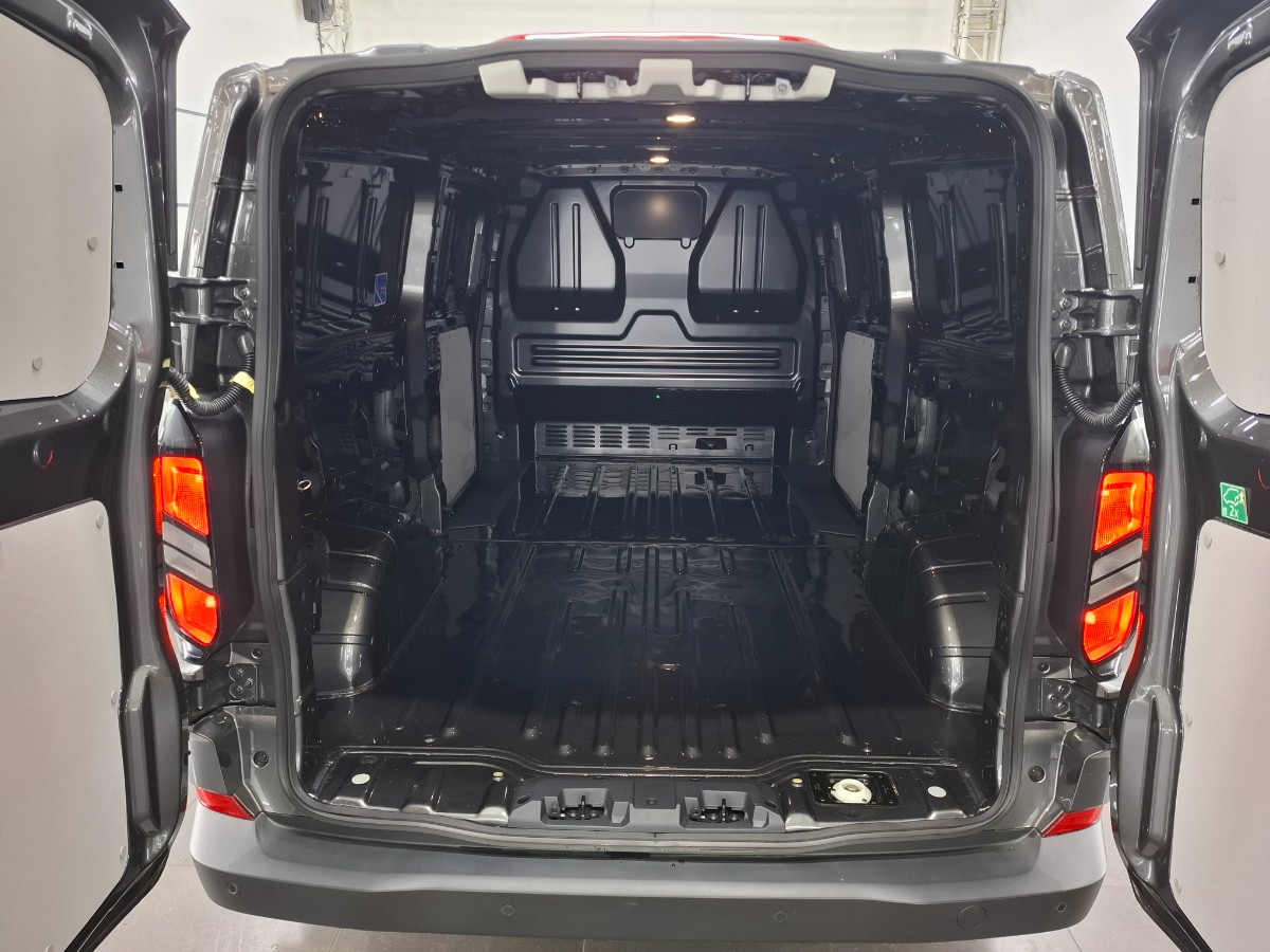 Ford Transit Custom 320 2.0 TDCI L2H1 Trend 4×4 AWD | 2x Schuifdeur | Verwarmd leder stuurwiel
