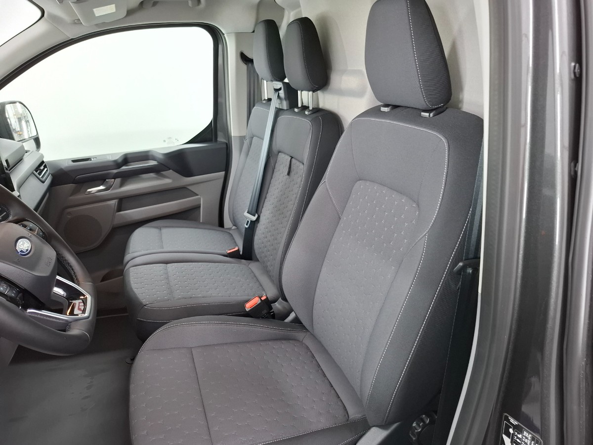 Ford Transit Custom 320 2.0 TDCI L2H1 Limited
