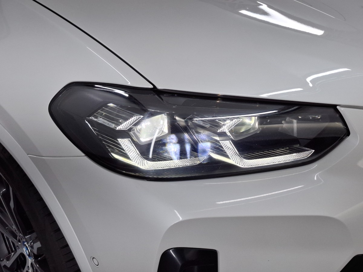 BMW X3 xDrive30e 292PK High Executive M-Sport Pano Schaalstoelen Head-up Harman Kardon